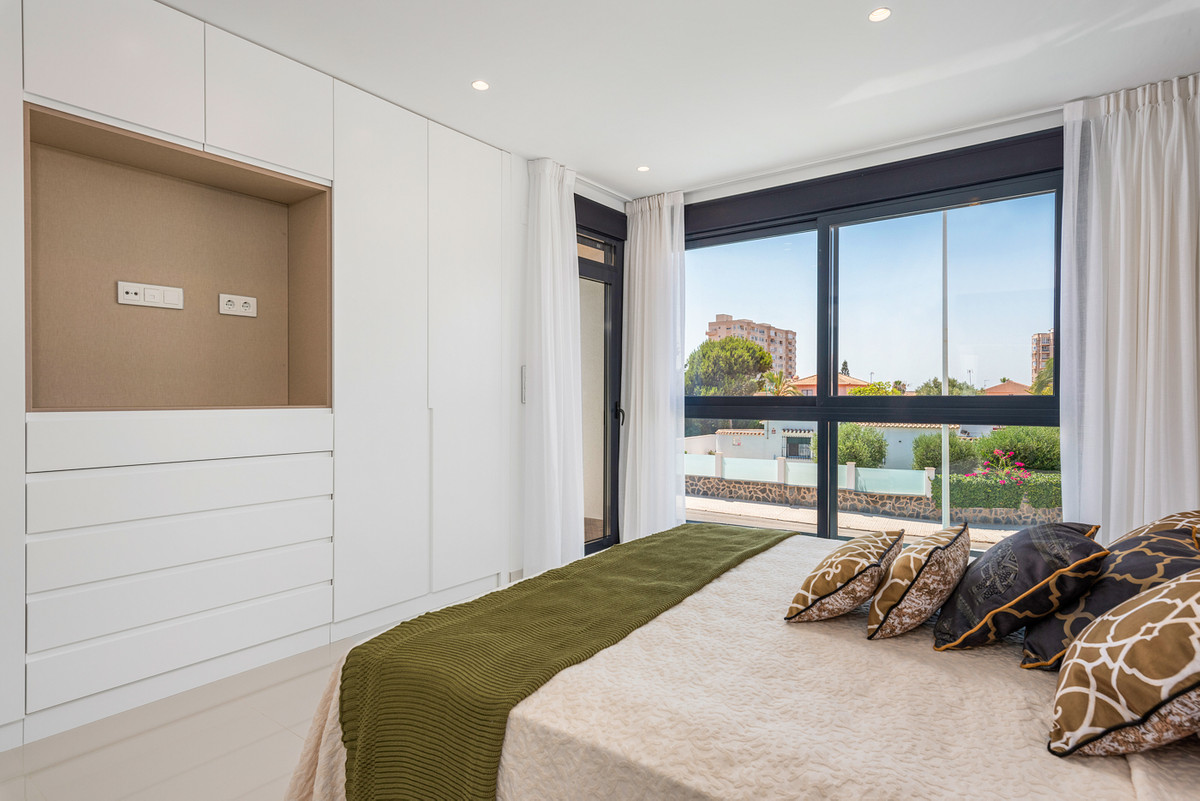 ShowFeedImage House – Detached Villa in Cartagena