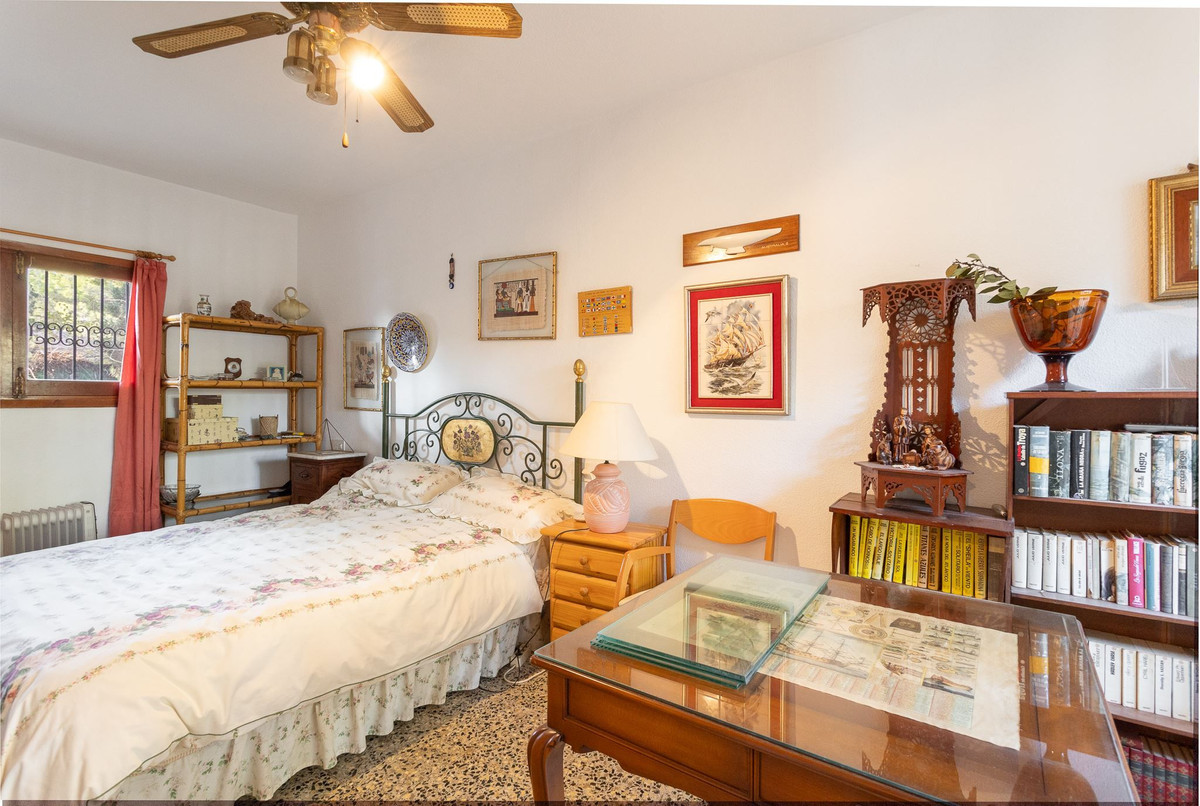 ShowFeedImage House – Detached Villa in Orihuela