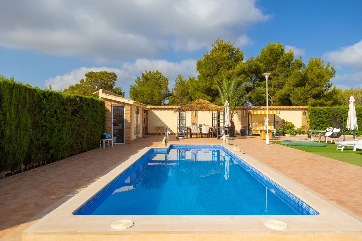 House – Detached Villa in Orihuela