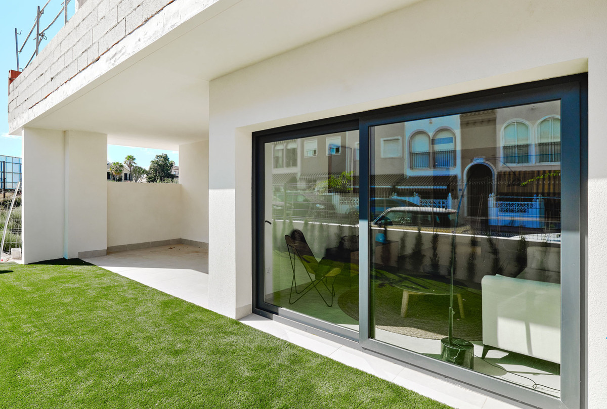 ShowFeedImage Apartment – Top Floor Apartment in Torrevieja