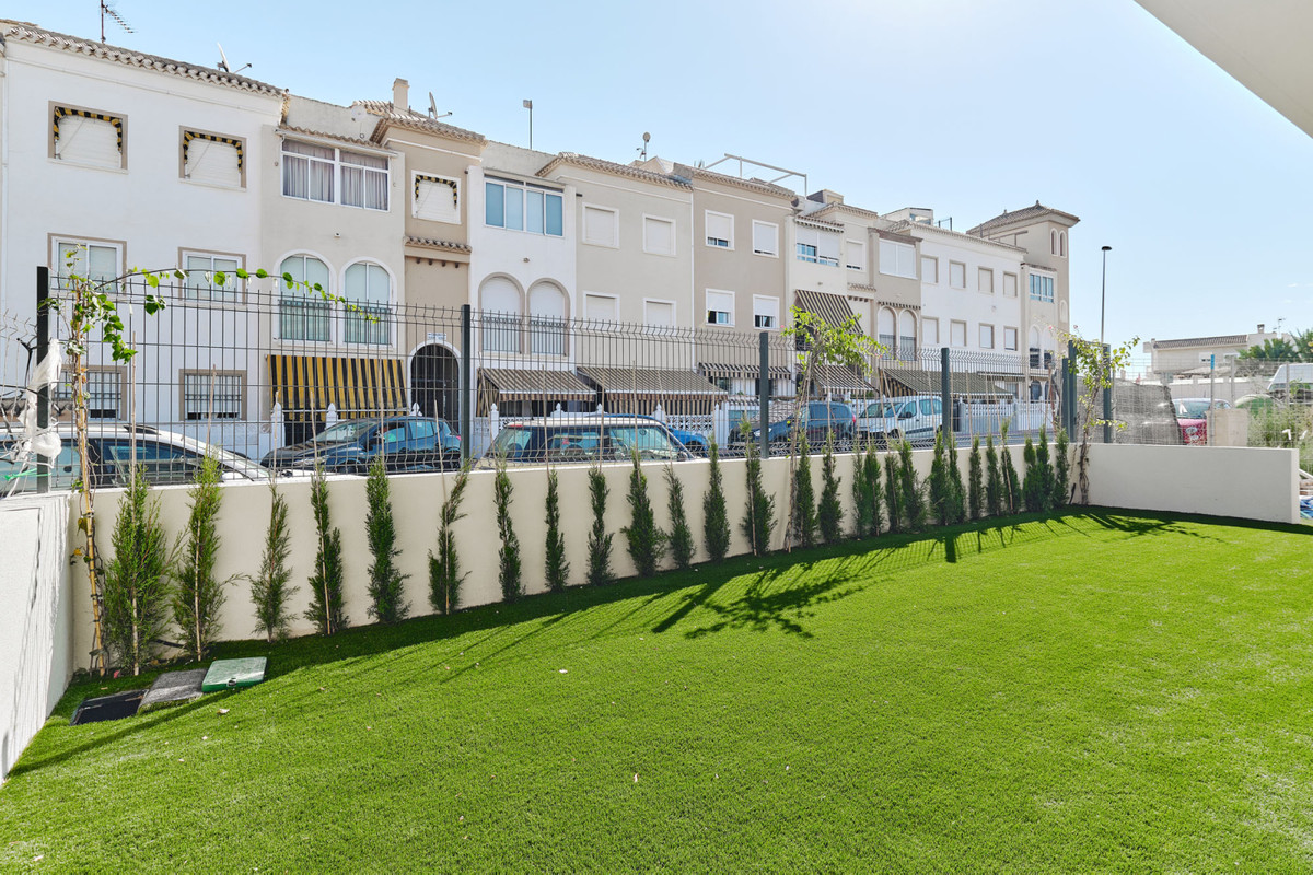 ShowFeedImage Apartment – Top Floor Apartment in Torrevieja