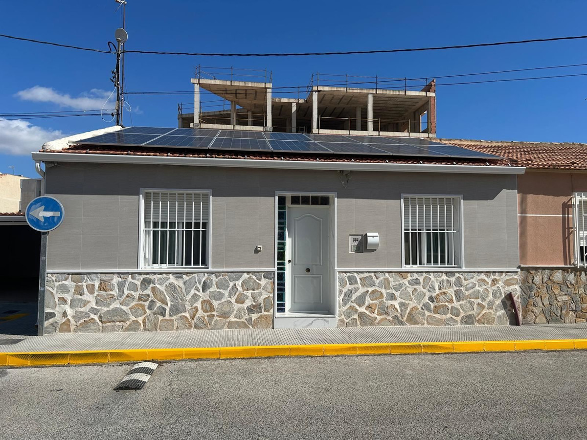 House – Townhouse in Los Montesinos