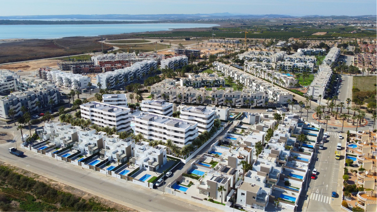 ShowFeedImage Apartment – Middle Floor Apartment in Guardamar del Segura