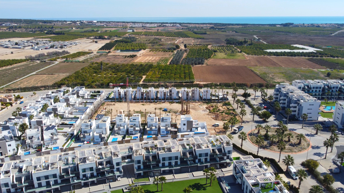ShowFeedImage Apartment – Middle Floor Apartment in Guardamar del Segura