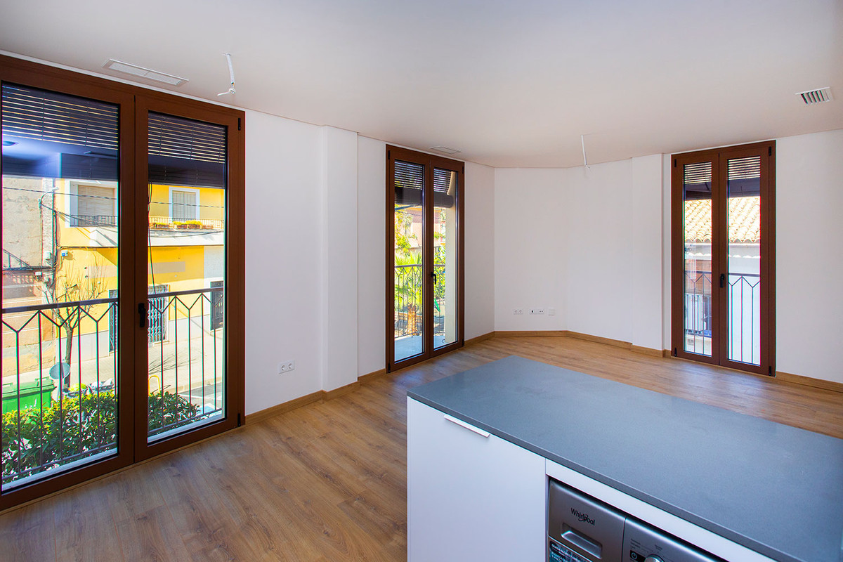 ShowFeedImage Apartment – Middle Floor Apartment in Hondón de las Nieves