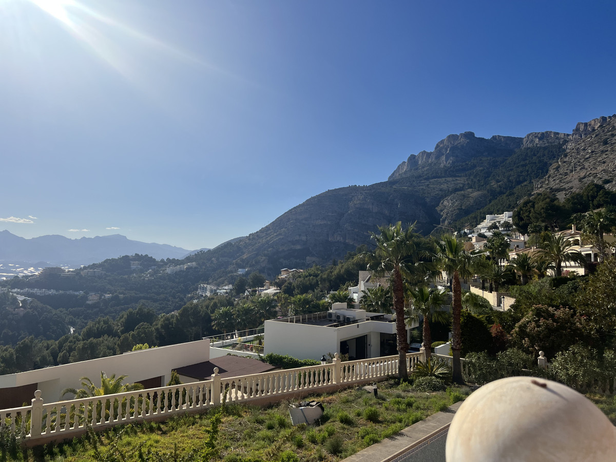 House – Detached Villa in Altea