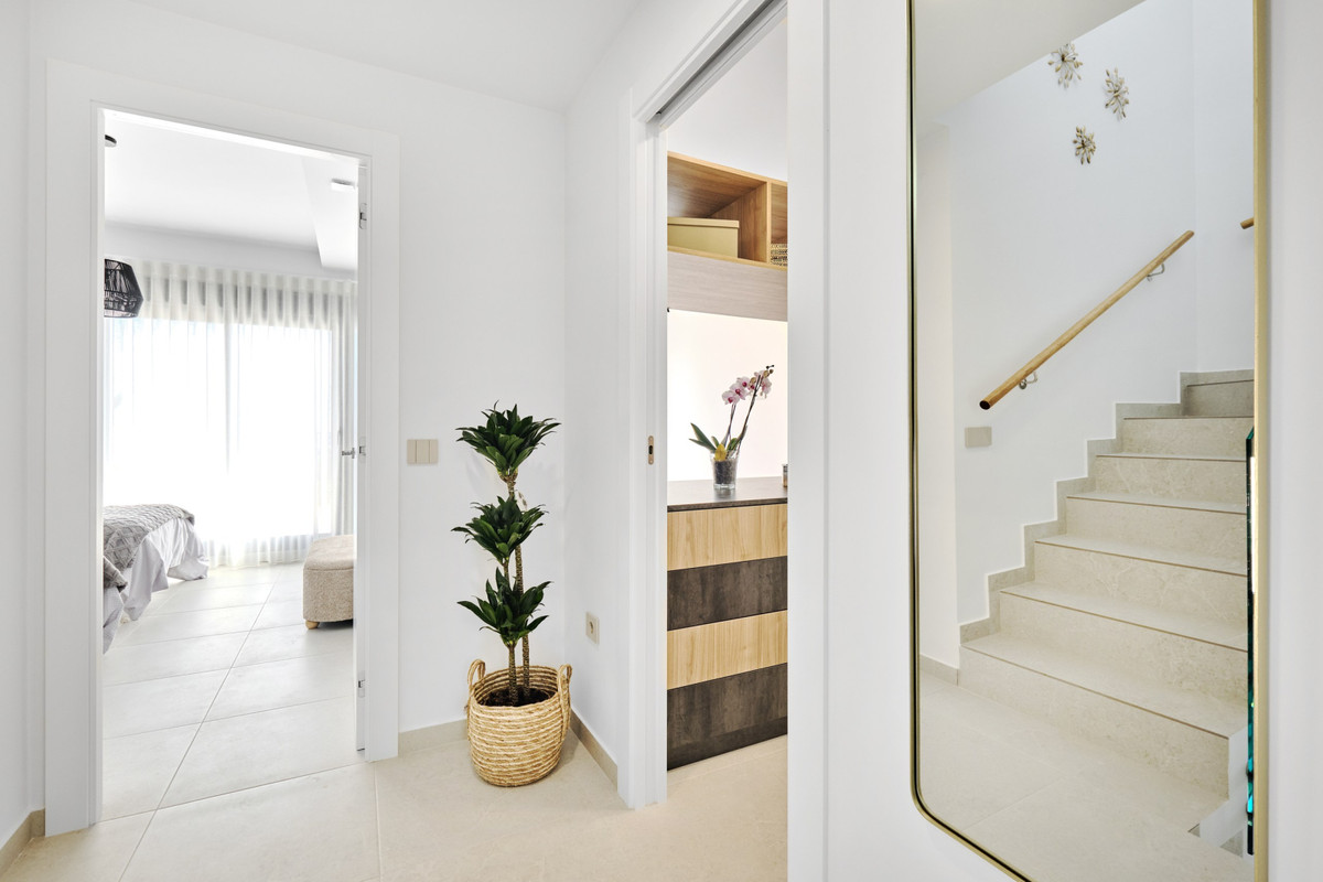 House – Detached Villa in San Miguel de Salinas