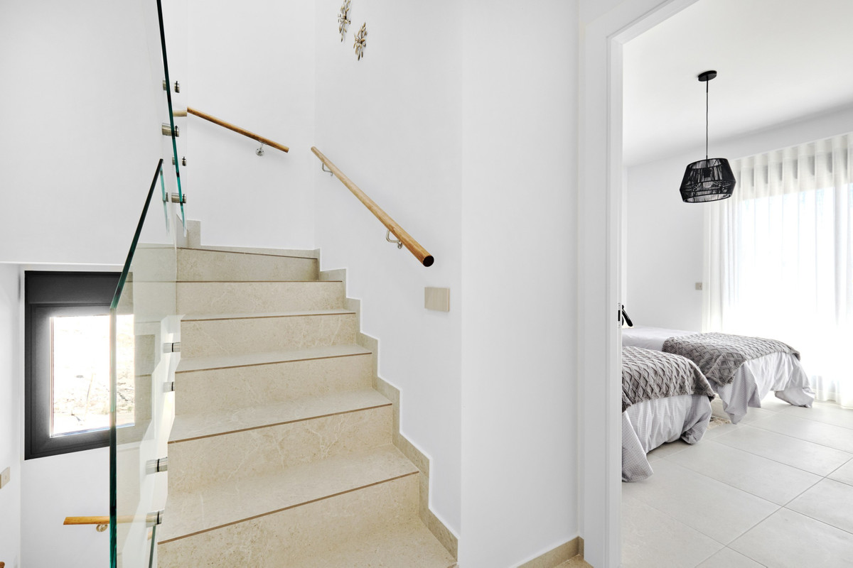 House – Detached Villa in San Miguel de Salinas