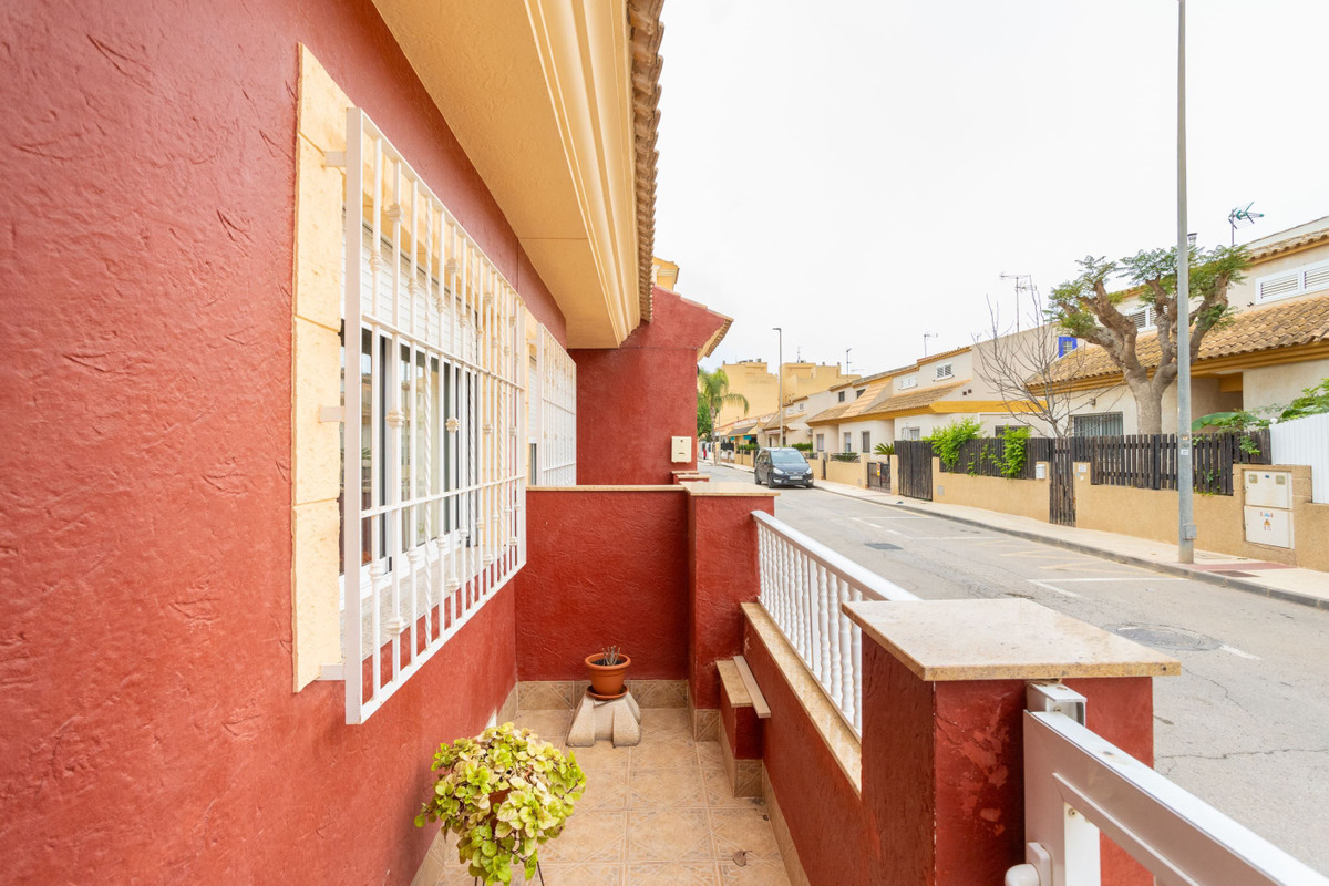 ShowFeedImage House – Townhouse in Los Alcazares