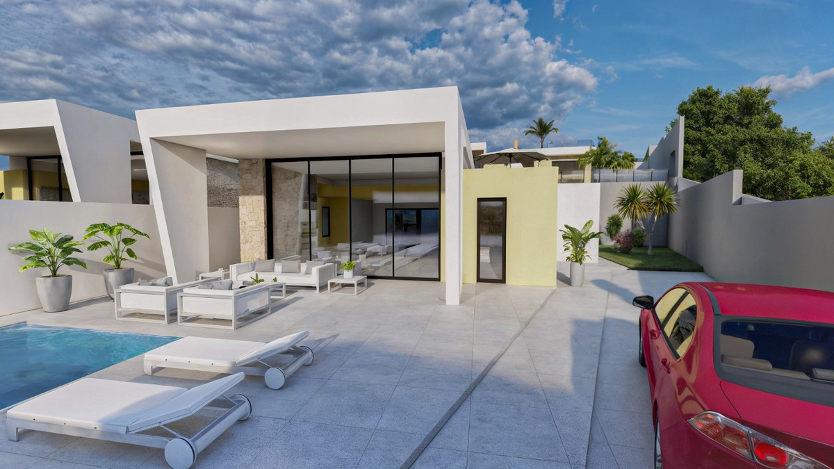 ShowFeedImage House – Detached Villa in Torrevieja