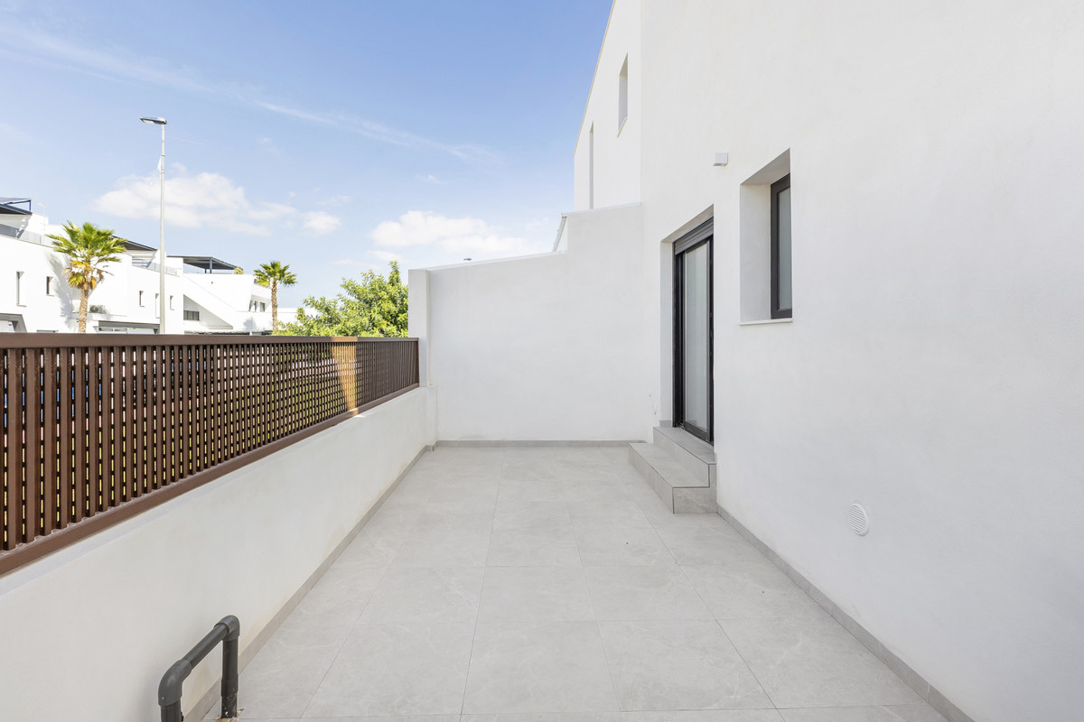 ShowFeedImage House – Detached Villa in San Javier