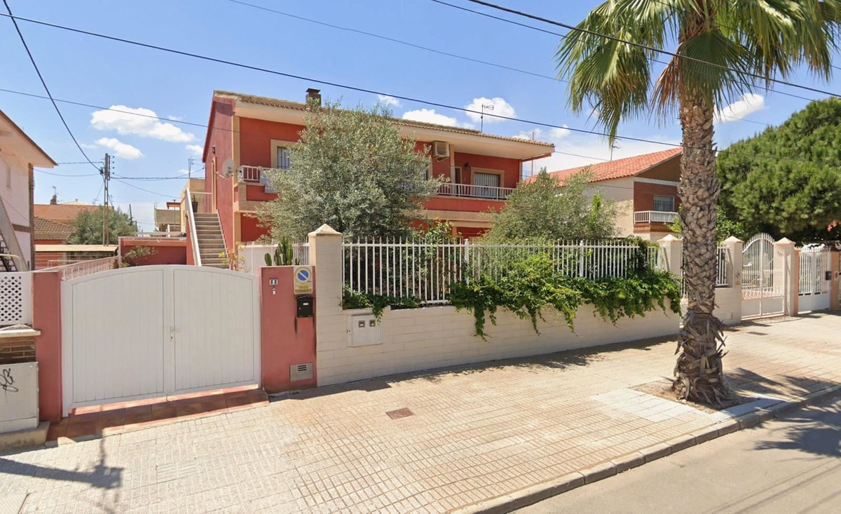 ShowFeedImage Apartment – Middle Floor Apartment in Los Alcazares