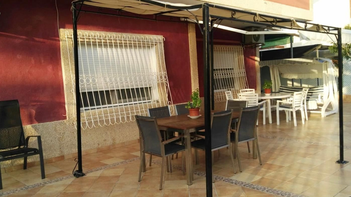 ShowFeedImage Apartment – Middle Floor Apartment in Los Alcazares