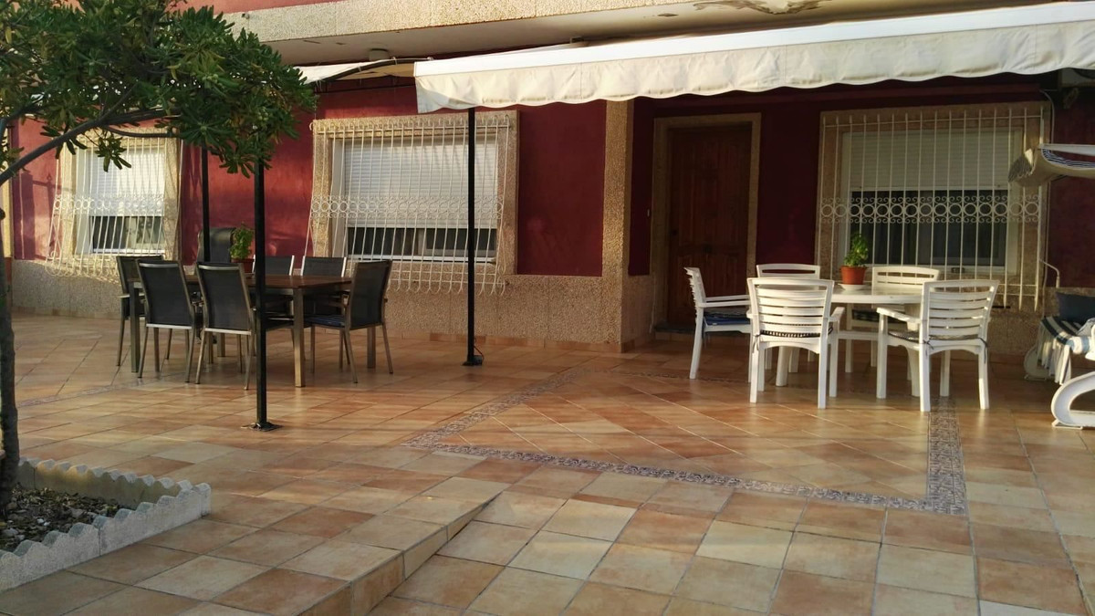 ShowFeedImage Apartment – Middle Floor Apartment in Los Alcazares