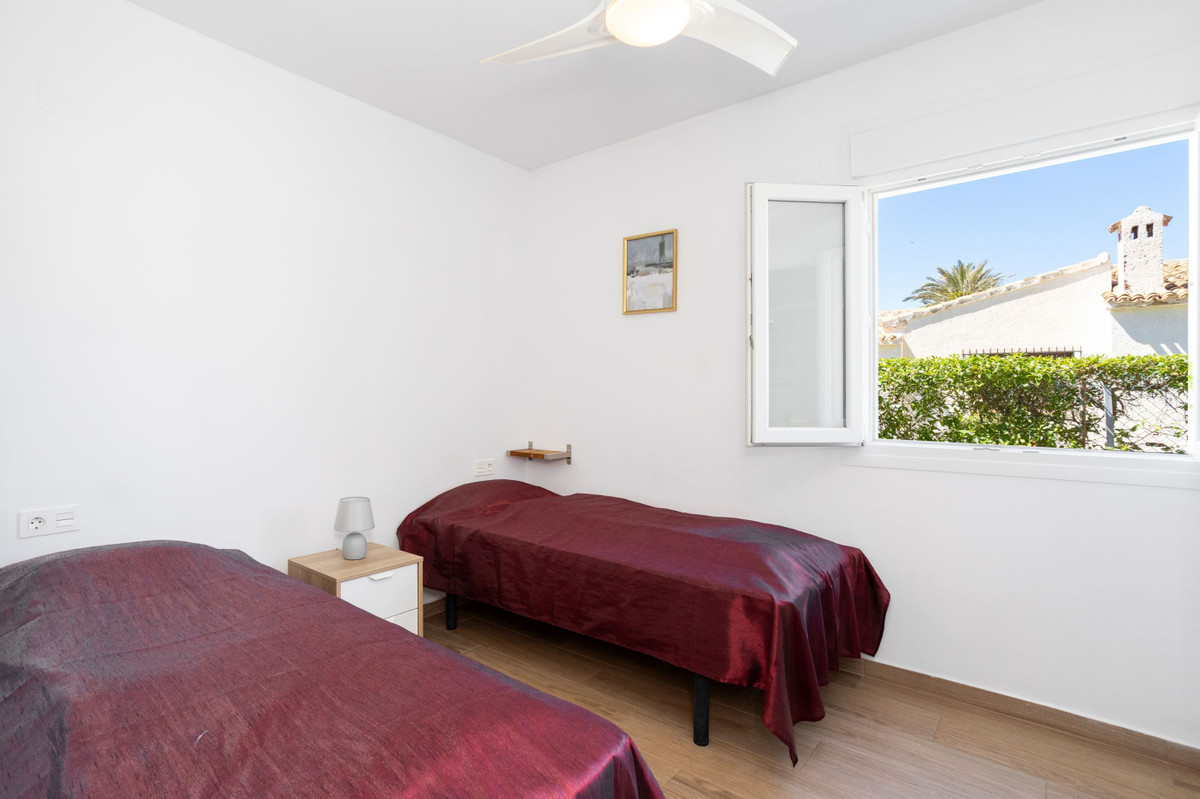ShowFeedImage House – Detached Villa in Orihuela