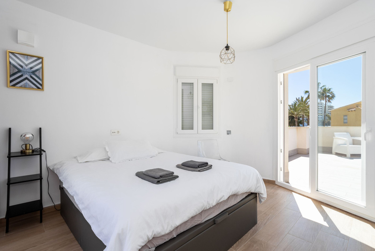 ShowFeedImage House – Detached Villa in Orihuela