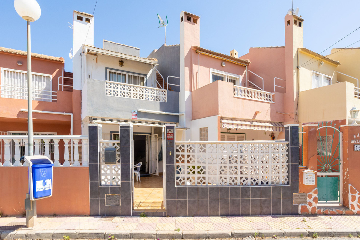 House – Townhouse in Torrevieja