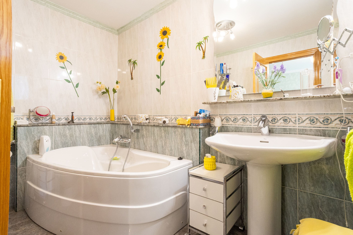 House – Detached Villa in La Union