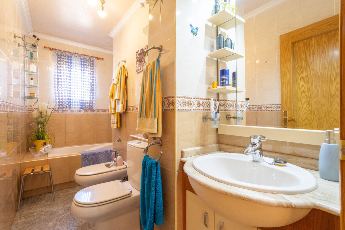 House – Detached Villa in La Union