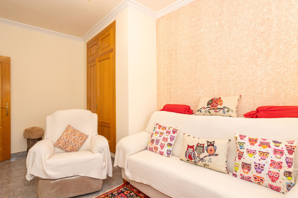 House – Detached Villa in La Union
