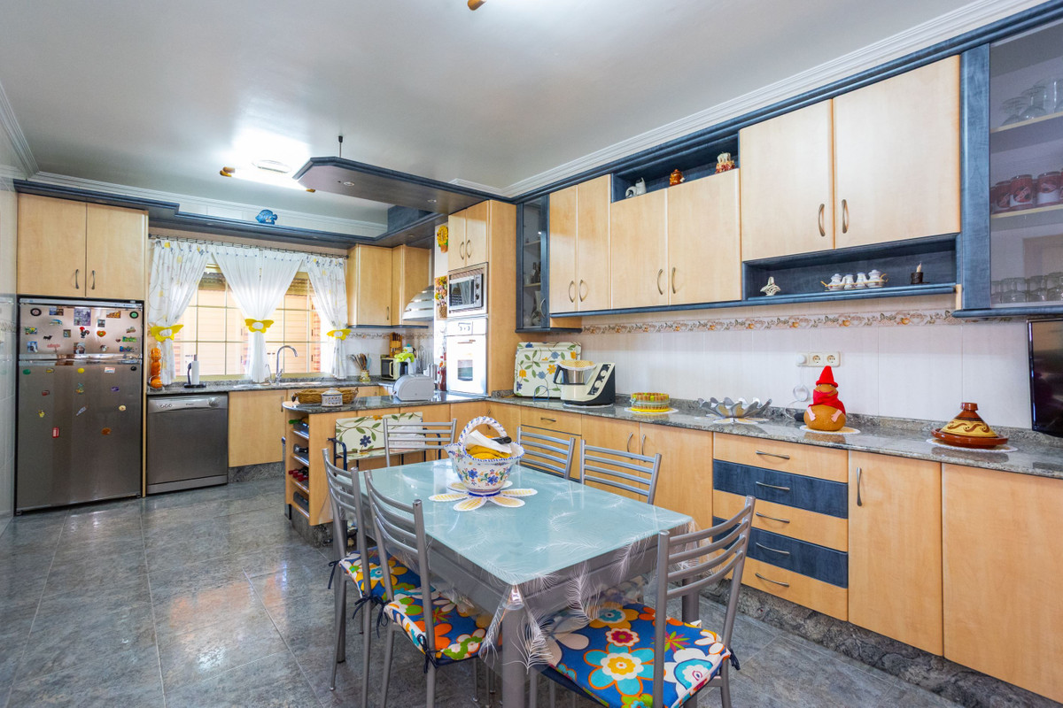 House – Detached Villa in La Union
