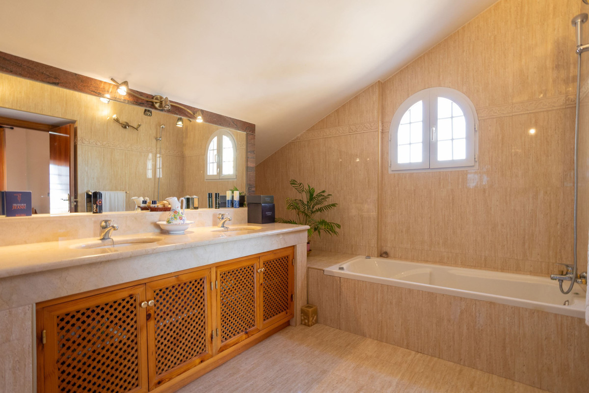 ShowFeedImage House – Detached Villa in Cartagena