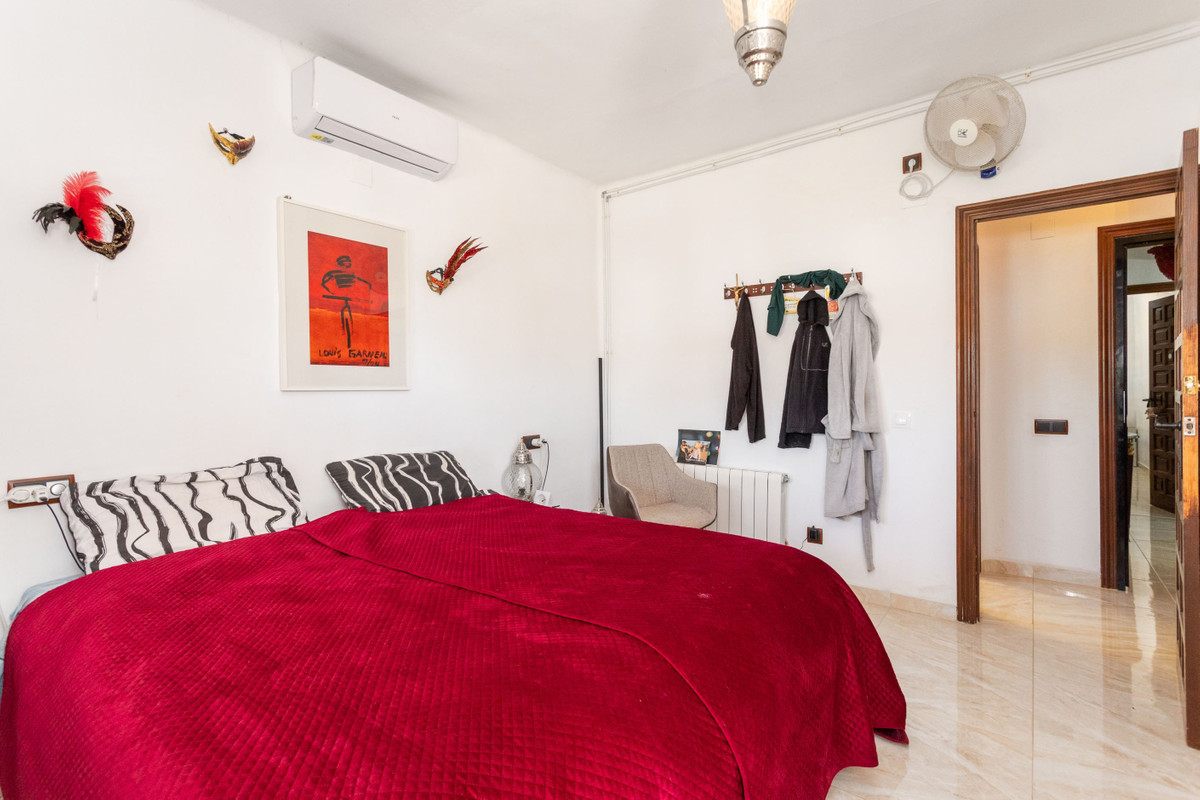 ShowFeedImage House – Detached Villa in Orihuela