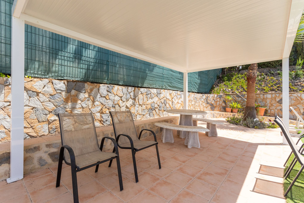 ShowFeedImage House – Detached Villa in Orihuela