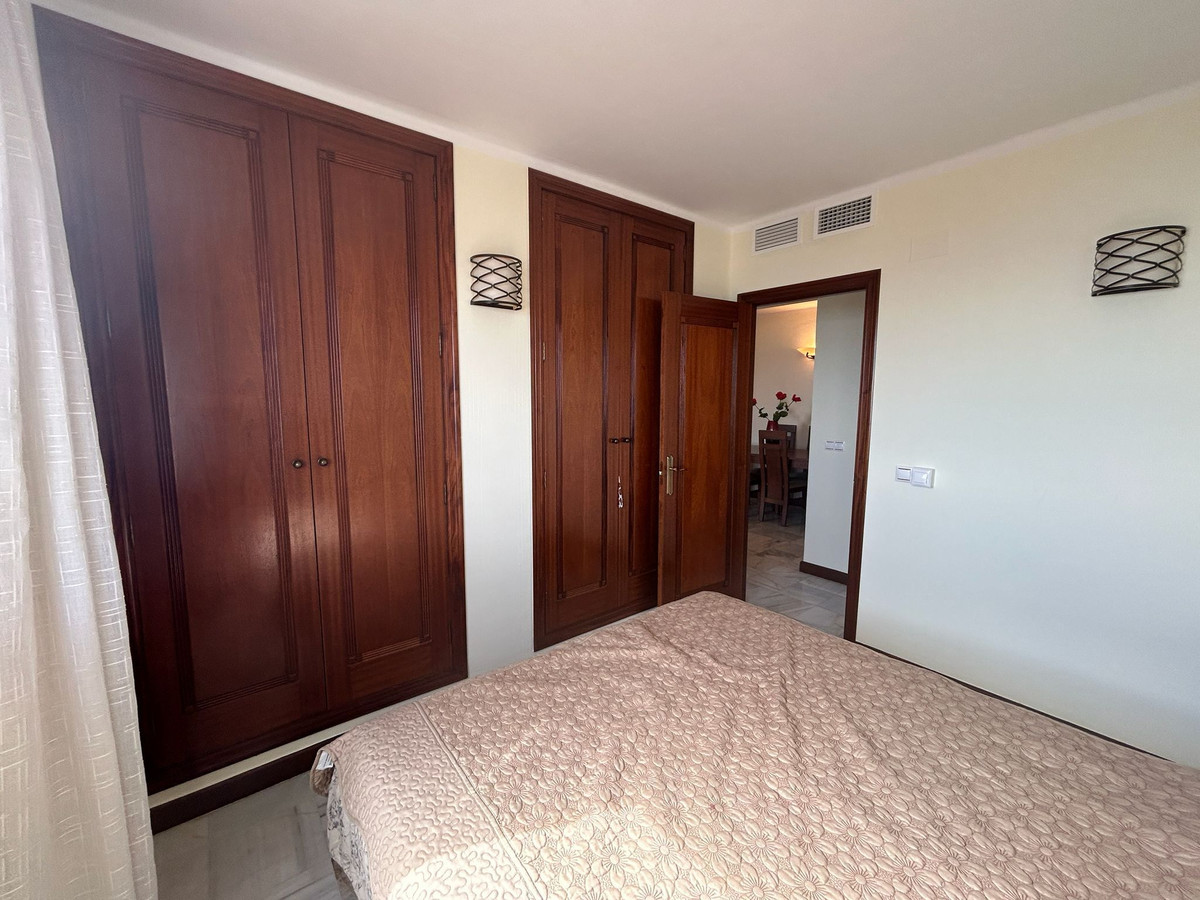 Apartment – Middle Floor Apartment in Torrevieja