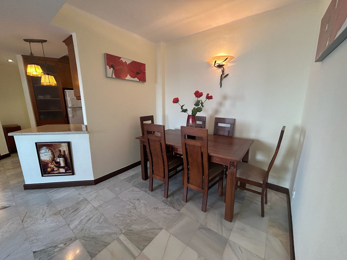 Apartment – Middle Floor Apartment in Torrevieja