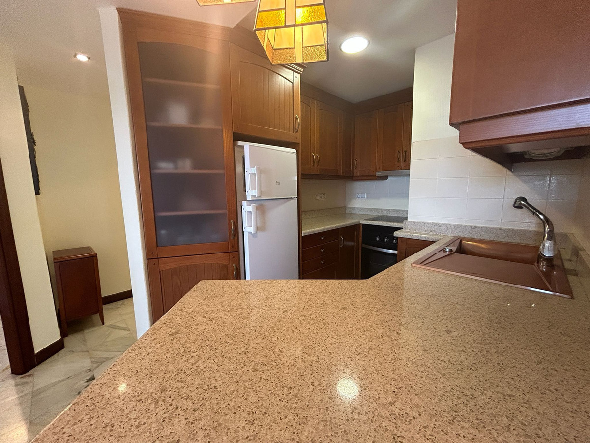Apartment – Middle Floor Apartment in Torrevieja
