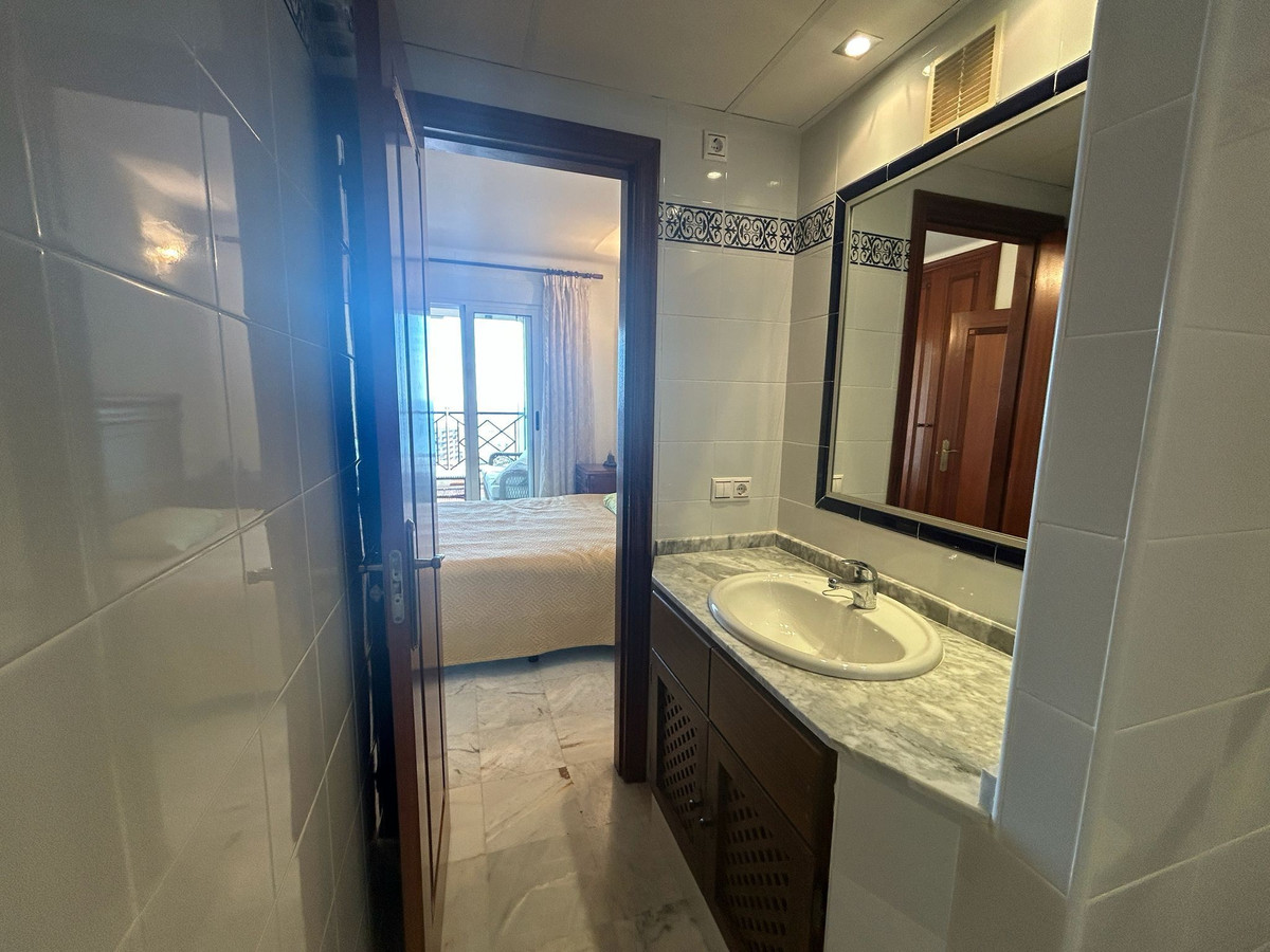 Apartment – Middle Floor Apartment in Torrevieja