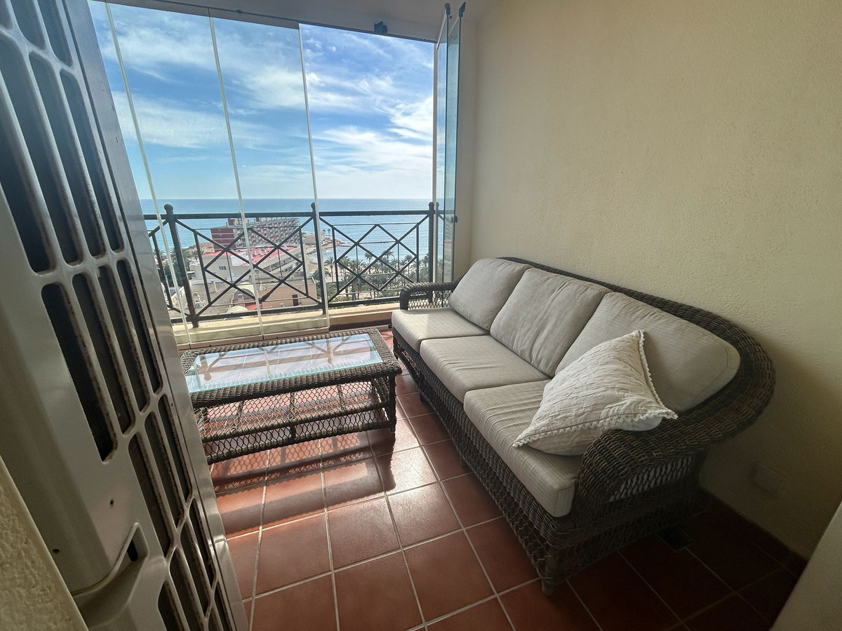 Apartment – Middle Floor Apartment in Torrevieja