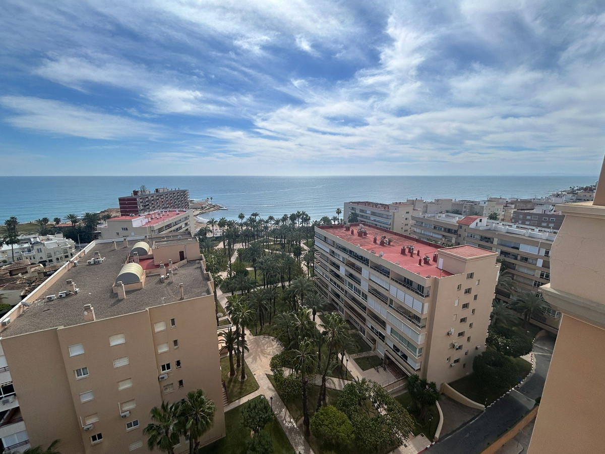 Apartment – Middle Floor Apartment in Torrevieja