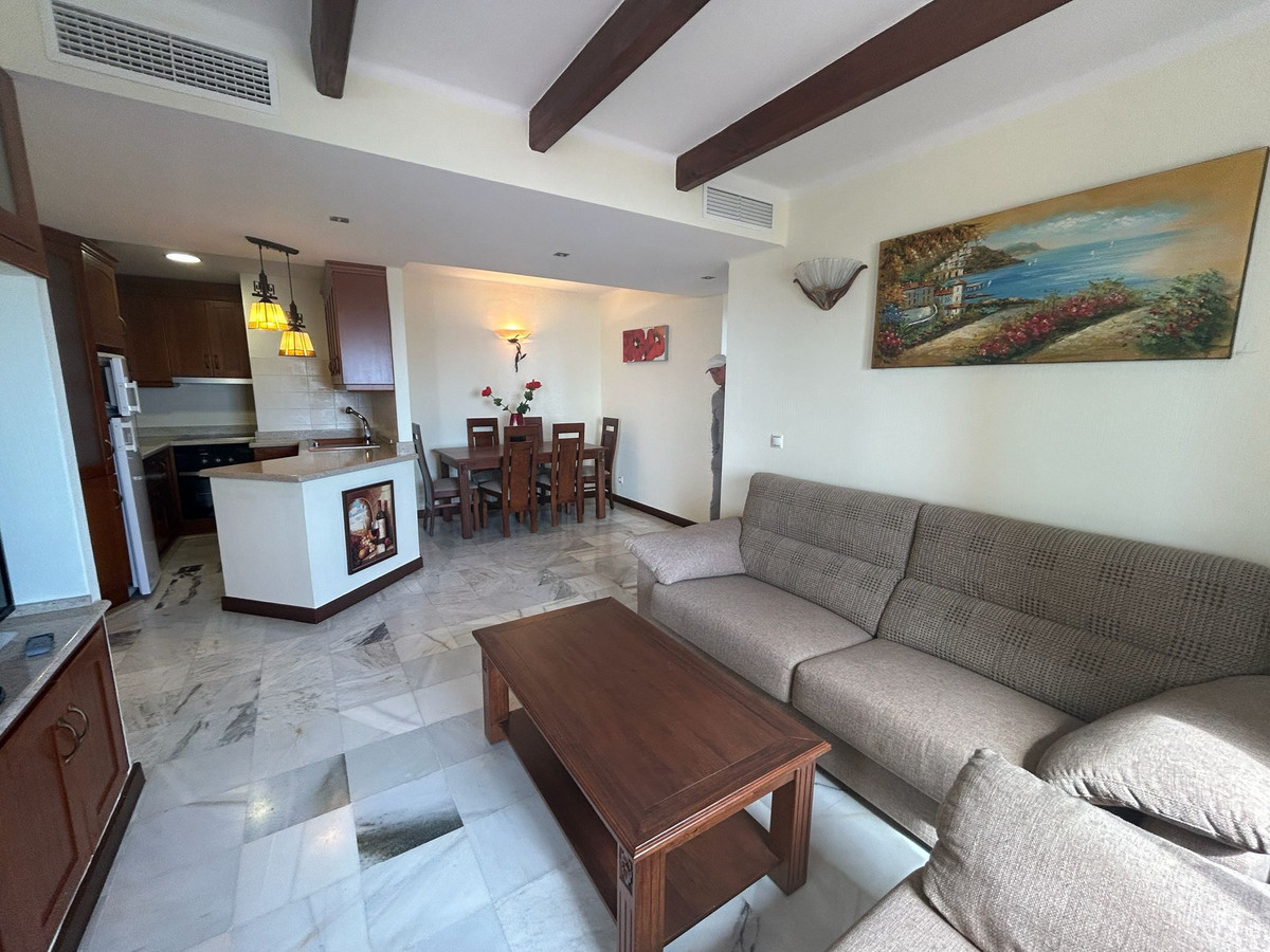Apartment – Middle Floor Apartment in Torrevieja