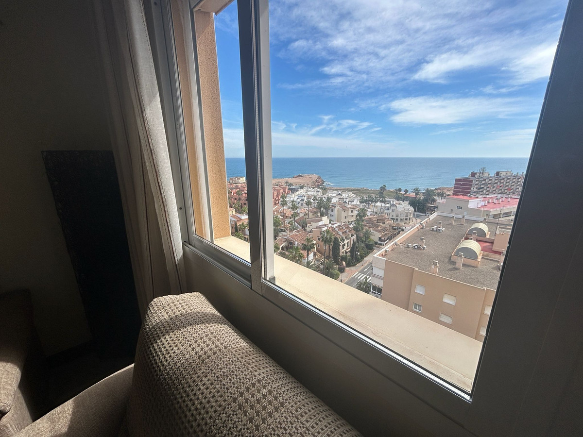 Apartment – Middle Floor Apartment in Torrevieja