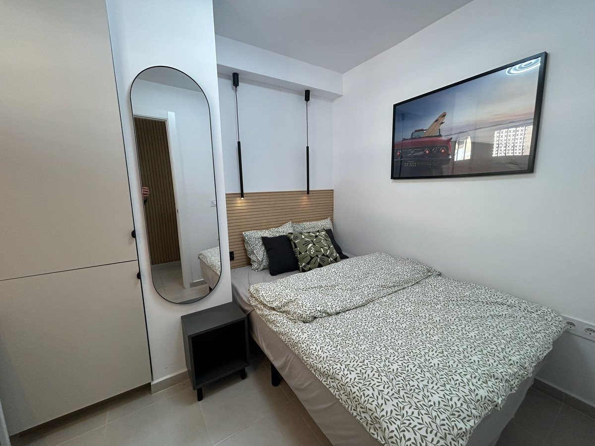 Apartment – Middle Floor Apartment in Torrevieja