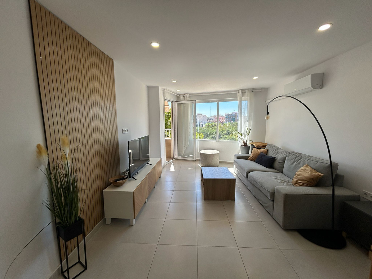 Apartment – Middle Floor Apartment in Torrevieja