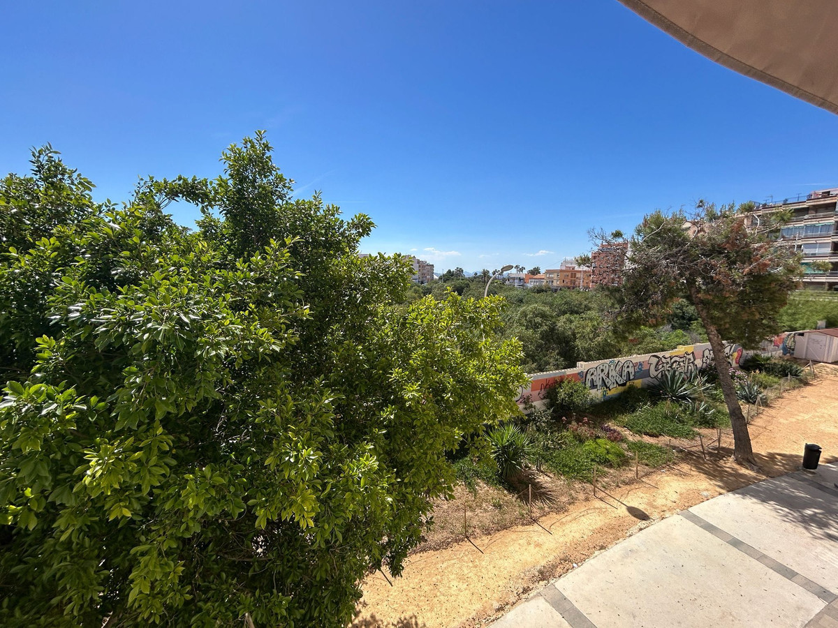 Apartment – Middle Floor Apartment in Torrevieja