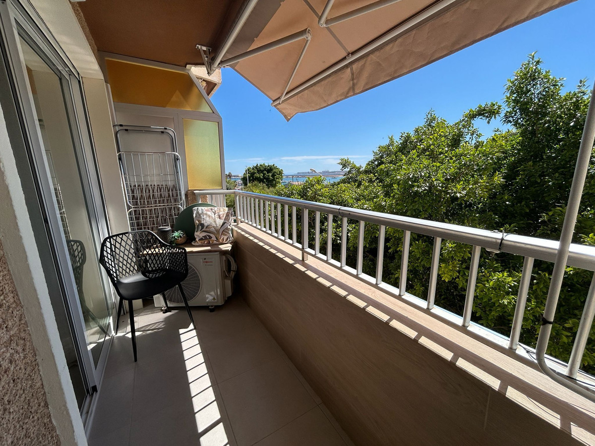 Apartment – Middle Floor Apartment in Torrevieja
