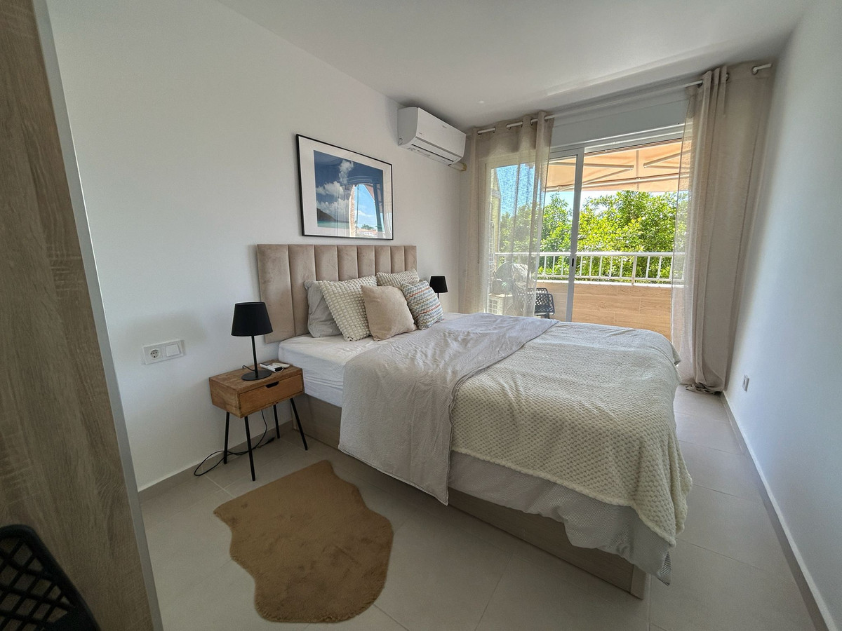 Apartment – Middle Floor Apartment in Torrevieja