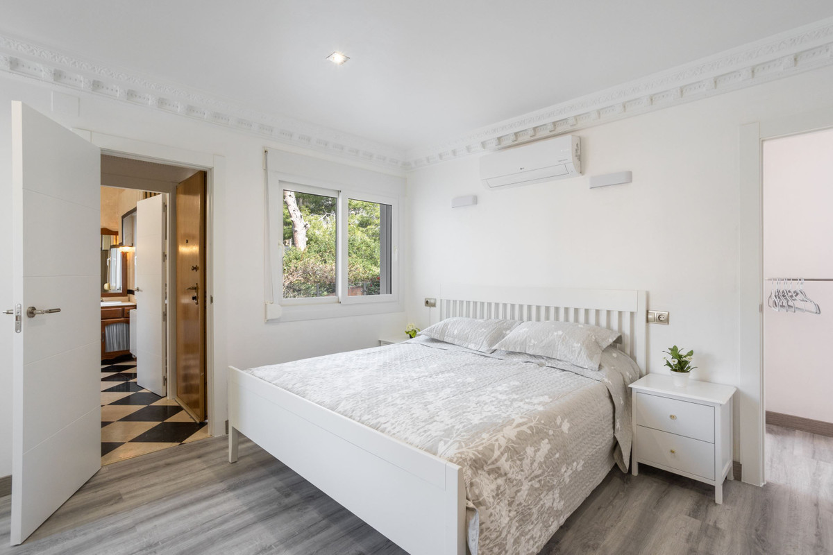 ShowFeedImage House – Detached Villa in Orihuela