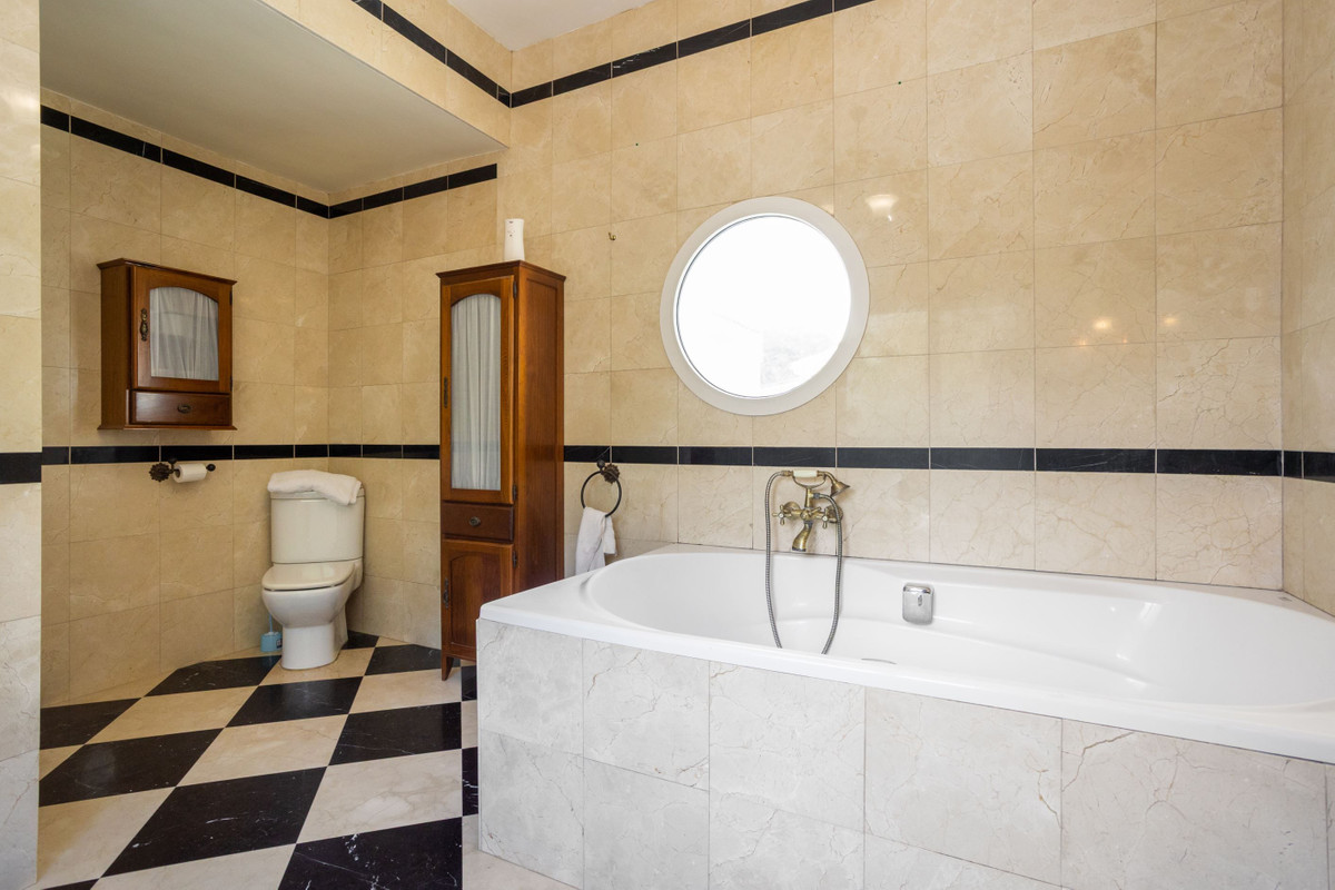 ShowFeedImage House – Detached Villa in Orihuela