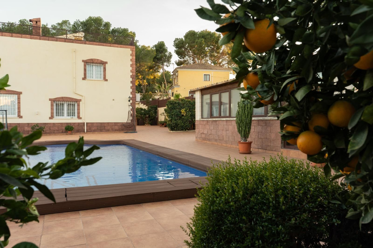 ShowFeedImage House – Detached Villa in Orihuela