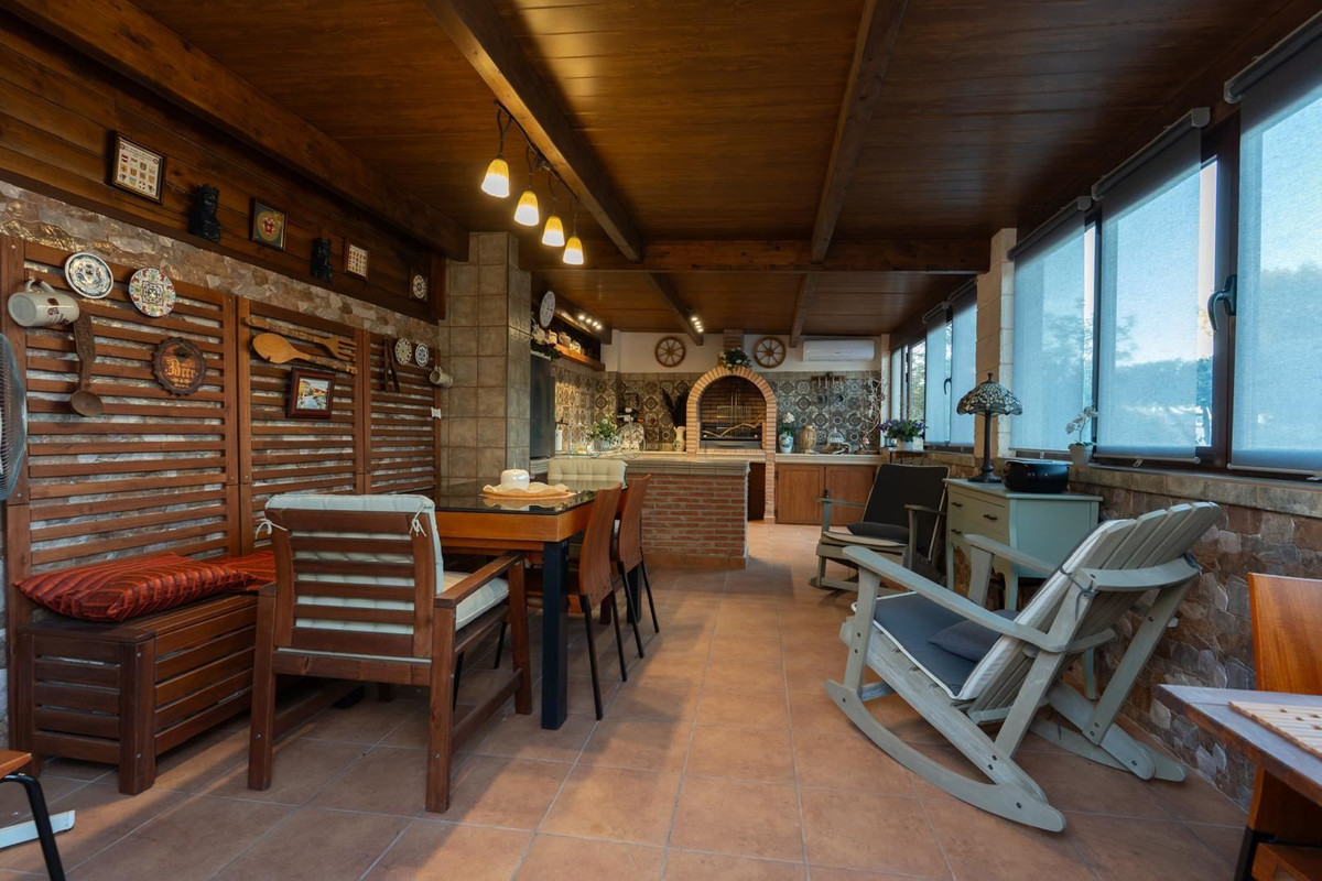 ShowFeedImage House – Detached Villa in Orihuela