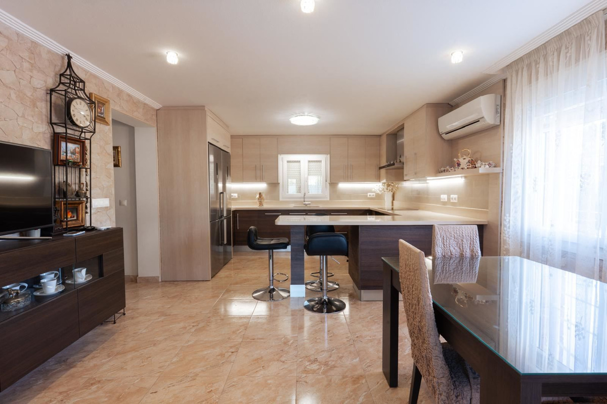 ShowFeedImage House – Detached Villa in Orihuela