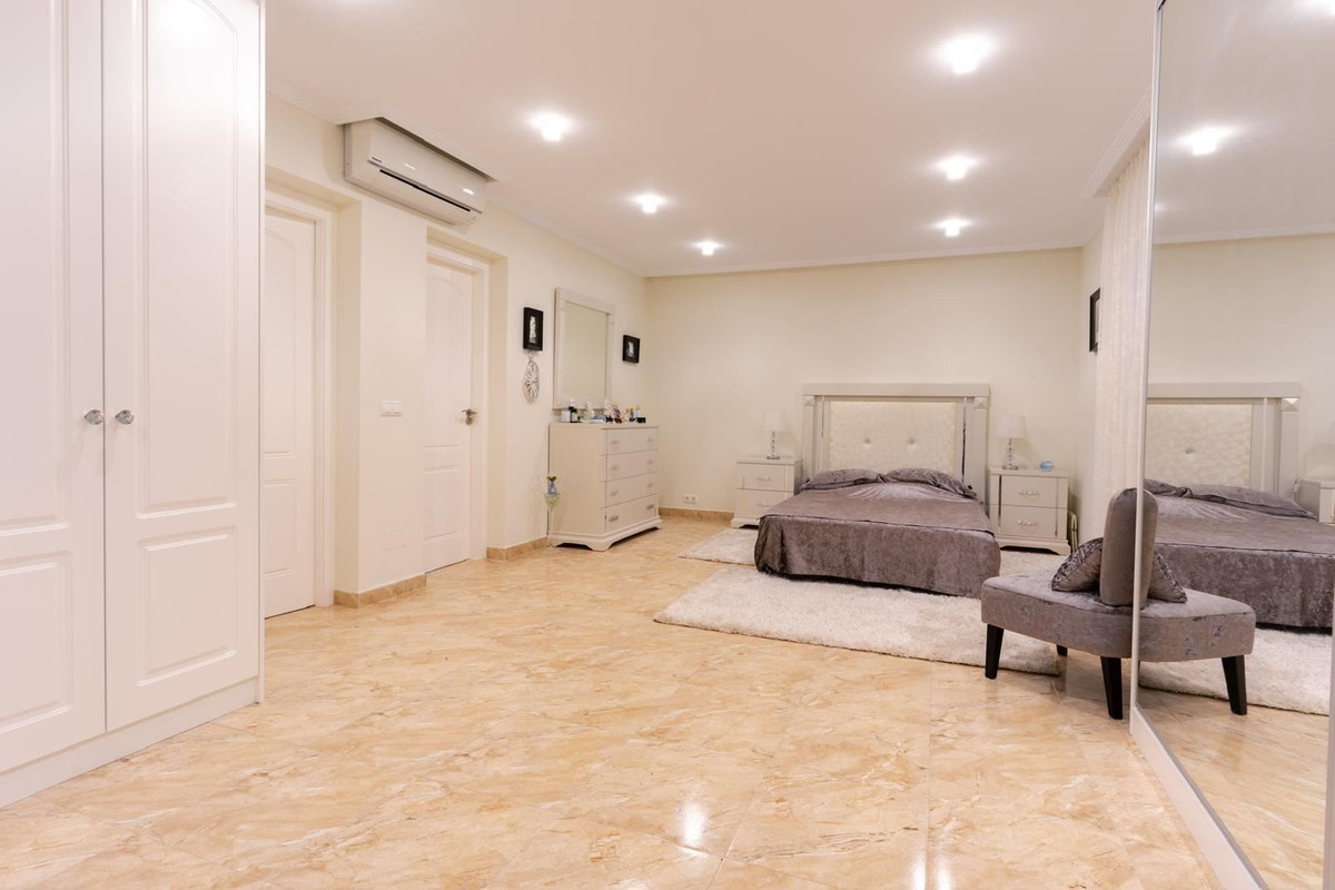 ShowFeedImage House – Detached Villa in Orihuela