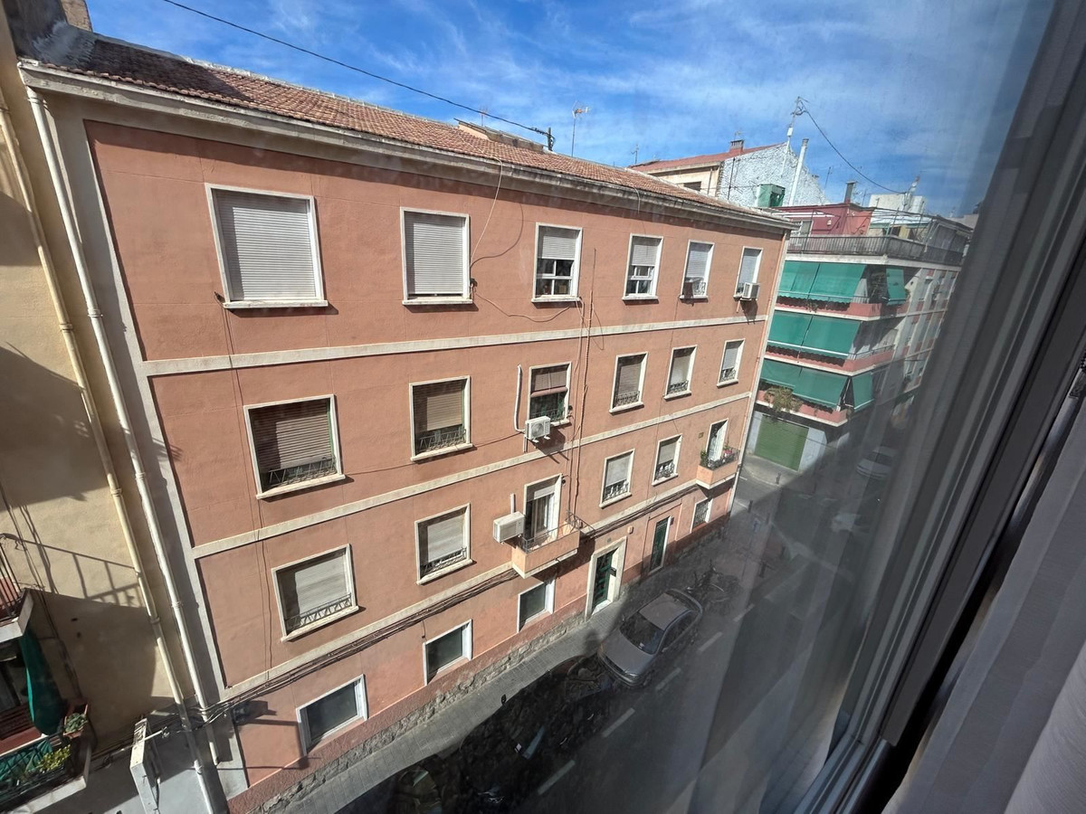ShowFeedImage Apartment – Middle Floor Apartment in Alicante City