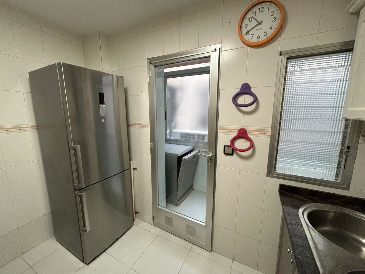 ShowFeedImage Apartment – Middle Floor Apartment in Alicante City