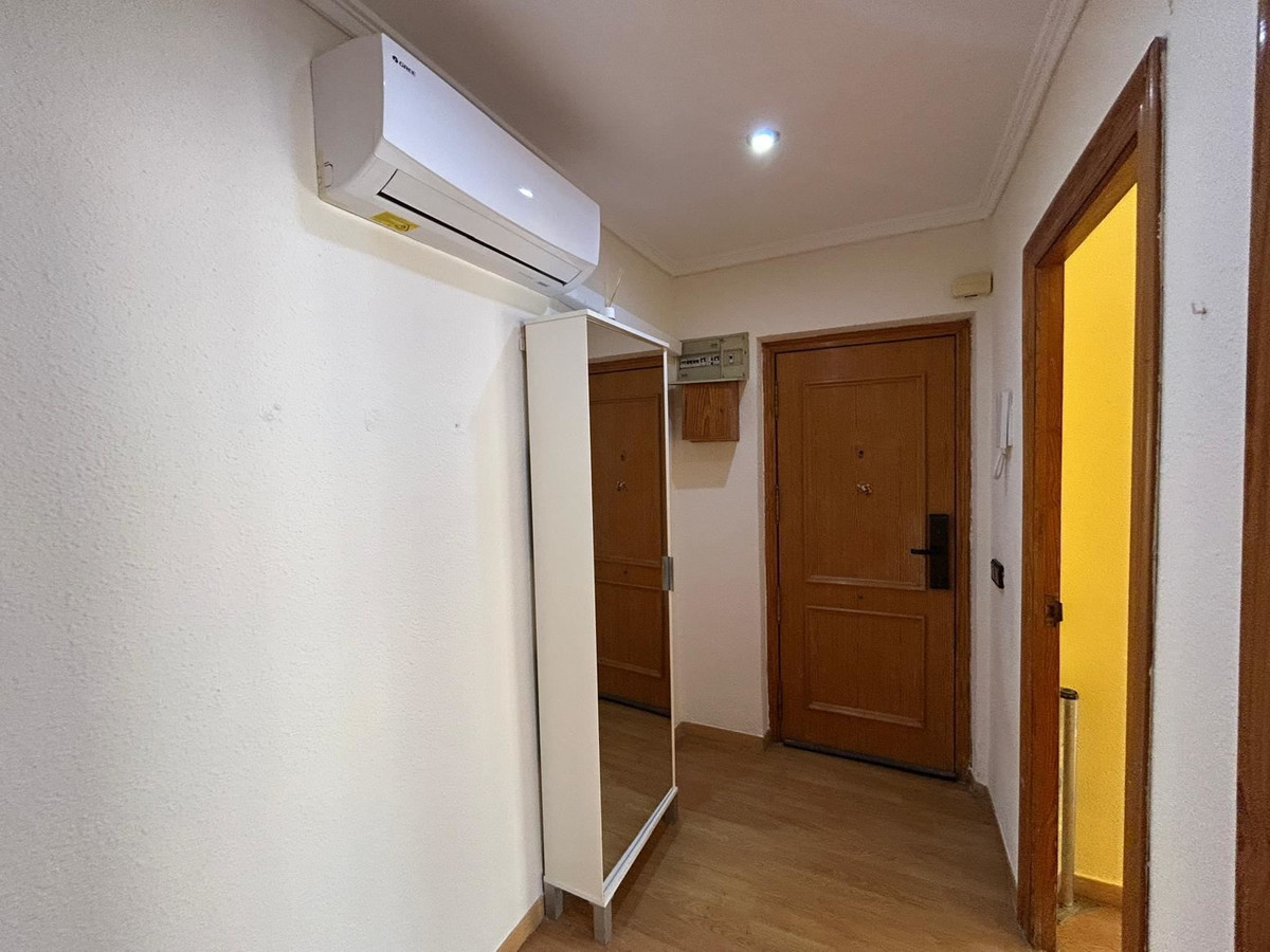 ShowFeedImage Apartment – Middle Floor Apartment in Alicante City